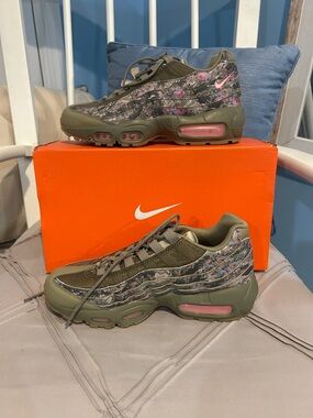 Nike Olive Green with Pink Accents Air Max 95